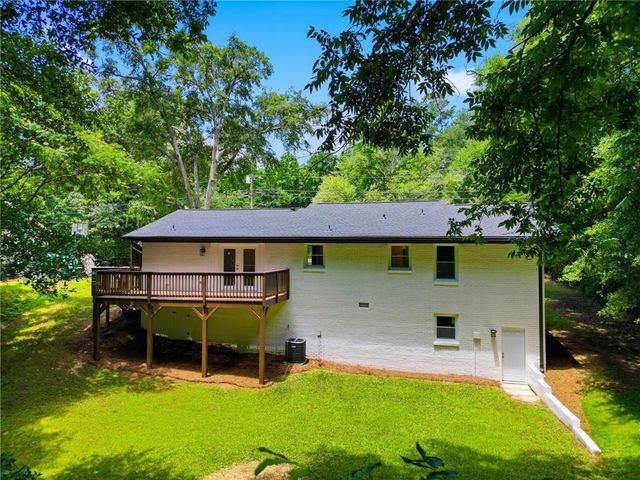 9175 Carr Cir SW, Covington, GA 30014