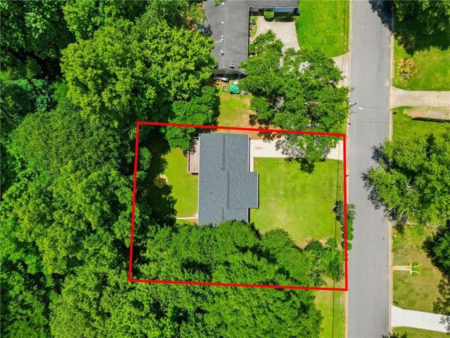 9175 Carr Cir SW, Covington, GA 30014