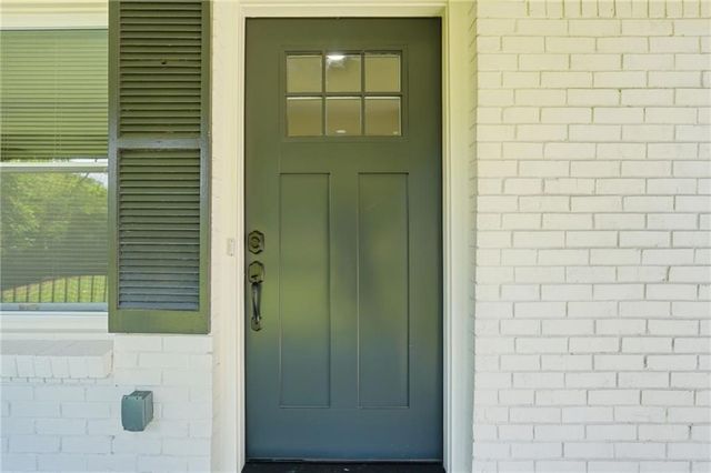 9175 Carr Cir SW, Covington, GA 30014