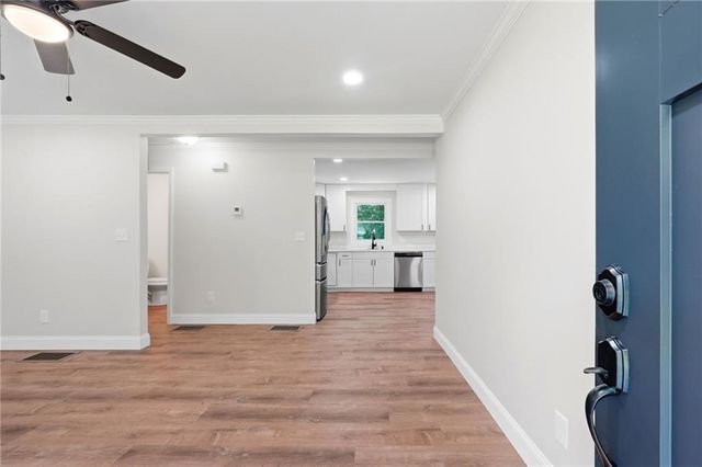 9175 Carr Cir SW, Covington, GA 30014