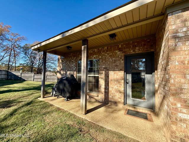308 London Way, Pearl, MS 39208