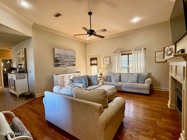 308 London Way, Pearl, MS 39208