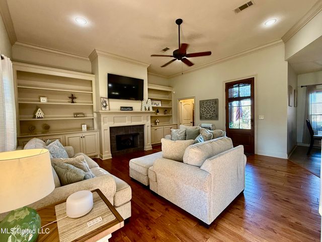 308 London Way, Pearl, MS 39208