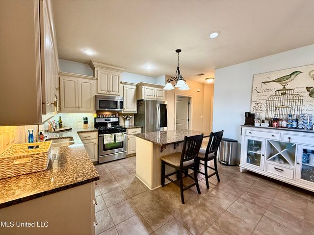 308 London Way, Pearl, MS 39208