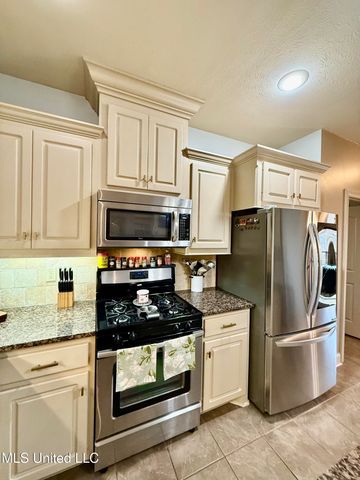 308 London Way, Pearl, MS 39208