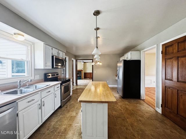 5741 Fairhaven Road, Sylvania, OH 43560