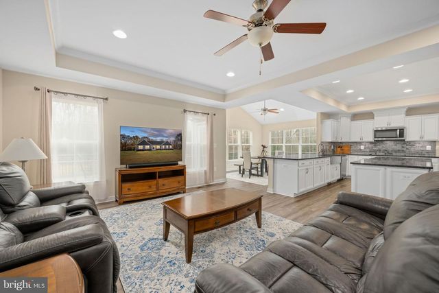 245 SADDLE RIDGE LN, Fredericksburg, VA 22406