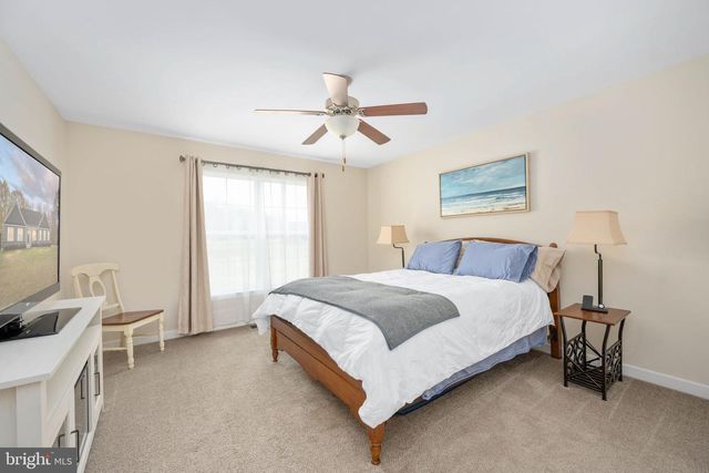 245 SADDLE RIDGE LN, Fredericksburg, VA 22406