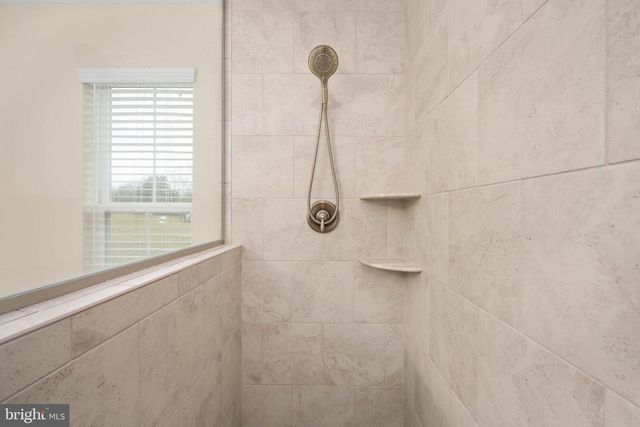 245 SADDLE RIDGE LN, Fredericksburg, VA 22406