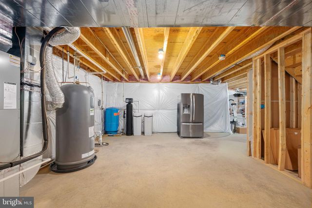 245 SADDLE RIDGE LN, Fredericksburg, VA 22406