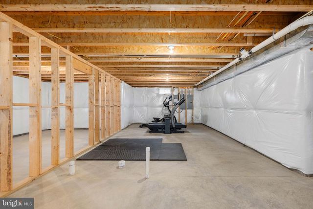 245 SADDLE RIDGE LN, Fredericksburg, VA 22406