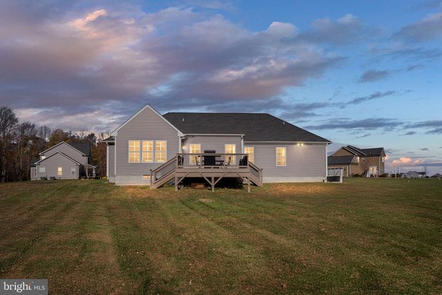245 SADDLE RIDGE LN, Fredericksburg, VA 22406