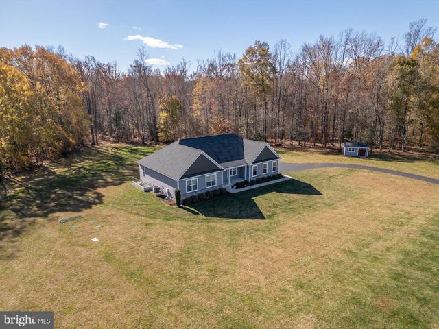 245 SADDLE RIDGE LN, Fredericksburg, VA 22406