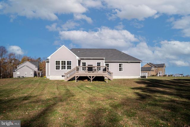245 SADDLE RIDGE LN, Fredericksburg, VA 22406