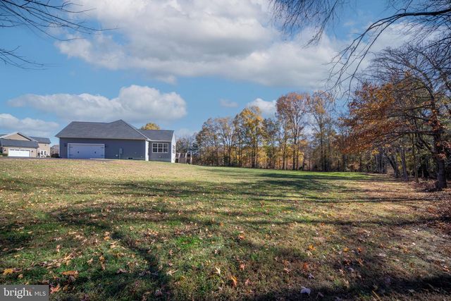 245 SADDLE RIDGE LN, Fredericksburg, VA 22406