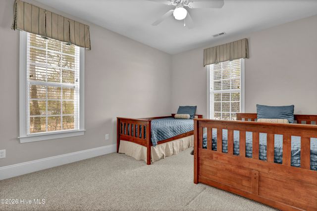 39 Excalibur Point, Hampstead, NC 28443