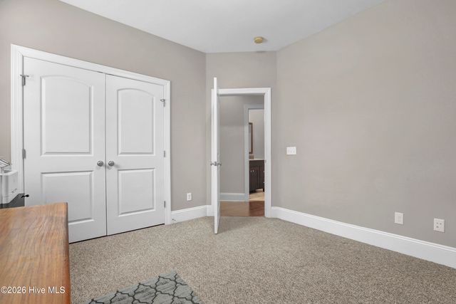 39 Excalibur Point, Hampstead, NC 28443