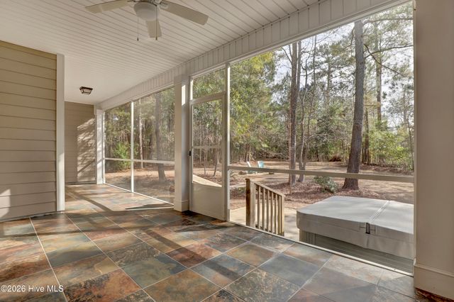 39 Excalibur Point, Hampstead, NC 28443