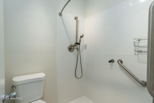 300 Quail Ridge Road, Jacksonville, NC 28546