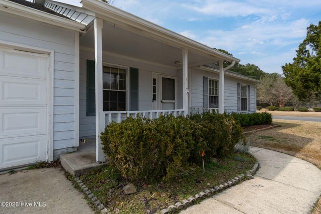 300 Quail Ridge Road, Jacksonville, NC 28546