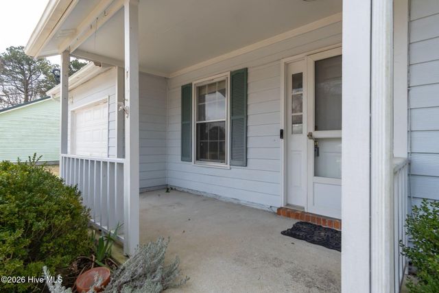 300 Quail Ridge Road, Jacksonville, NC 28546