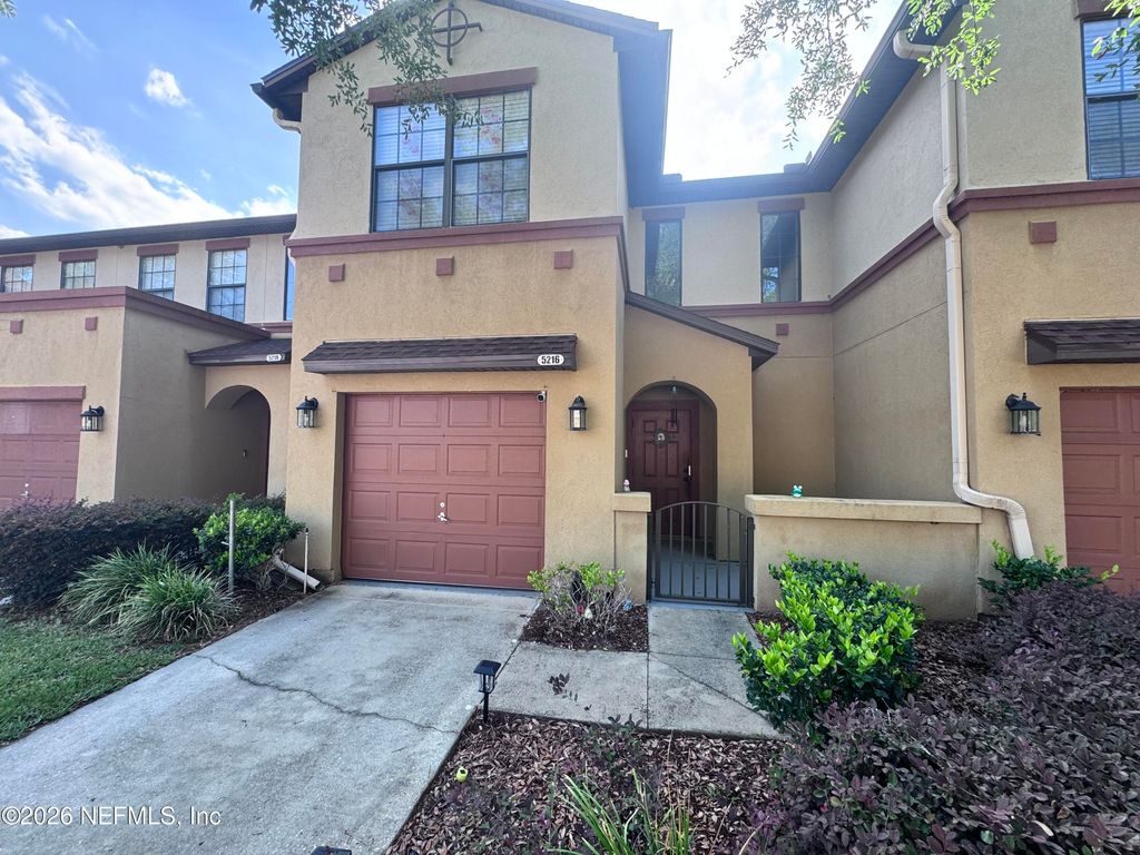 5216 BRIGHTON PARK Lane, Jacksonville, FL 32210