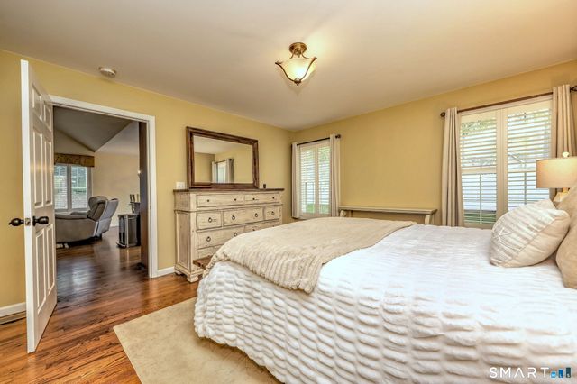 30 Prosperity Court 12, Southington, CT 06489