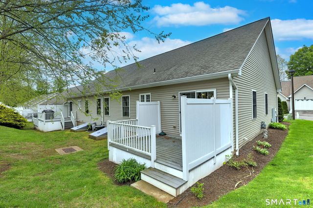 30 Prosperity Court 12, Southington, CT 06489