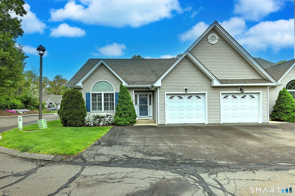30 Prosperity Court 12, Southington, CT 06489