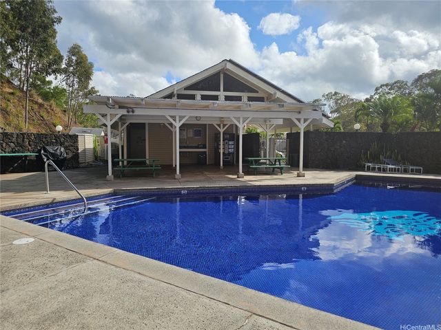 95-270 Waikalani Drive L304, Mililani, HI 96789