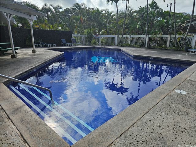 95-270 Waikalani Drive L304, Mililani, HI 96789