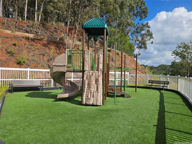 95-270 Waikalani Drive L304, Mililani, HI 96789