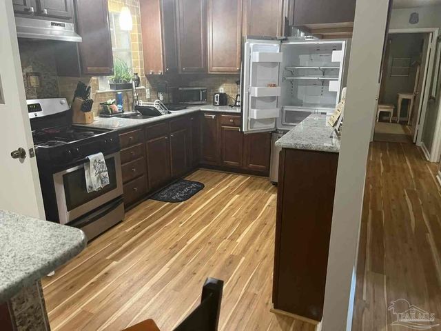 5160 Arrowhead Rd, Pensacola, FL 32507