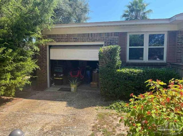 5160 Arrowhead Rd, Pensacola, FL 32507