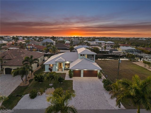 2449 Macadamia ST, St James City, FL 33956