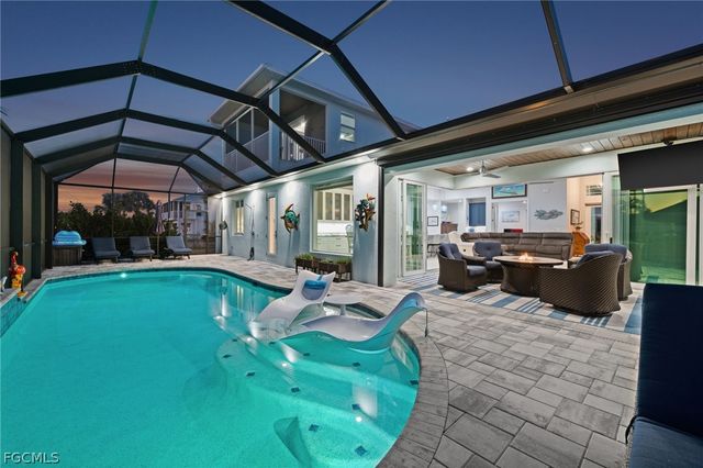 2449 Macadamia ST, St James City, FL 33956