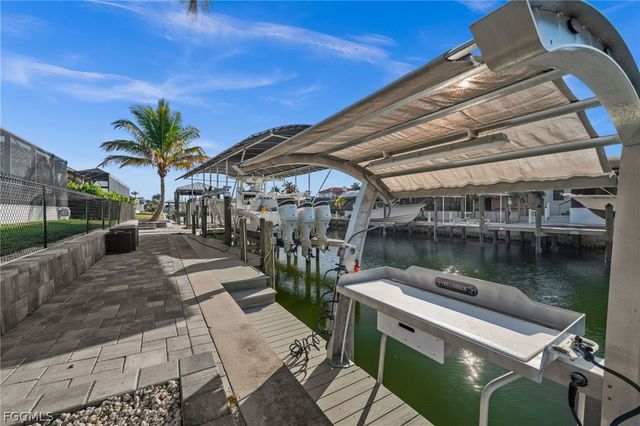 2449 Macadamia ST, St James City, FL 33956