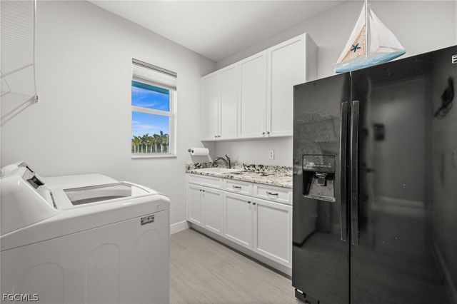 2449 Macadamia ST, St James City, FL 33956