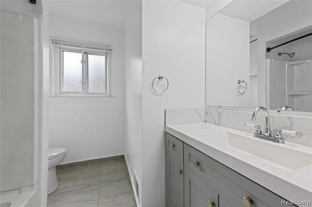 30507 Austin Drive, Warren, MI 48092
