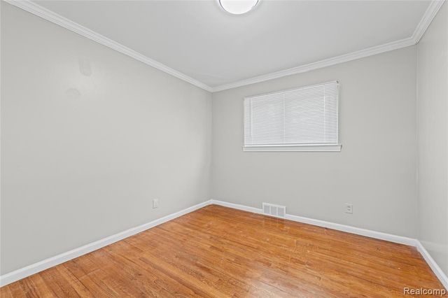 30507 Austin Drive, Warren, MI 48092