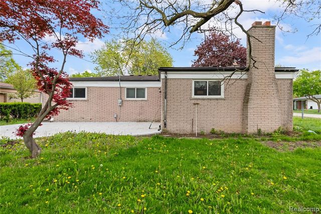 30507 Austin Drive, Warren, MI 48092