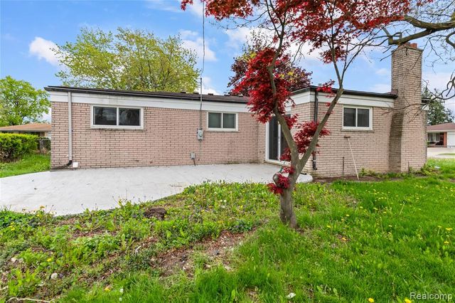 30507 Austin Drive, Warren, MI 48092