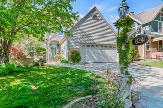 824 E Glen AVENUE, Whitefish Bay, WI 53217