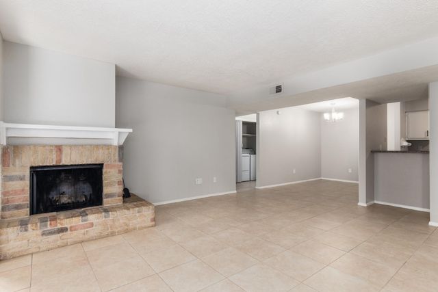 10555 Turtlewood Court 412, Houston, TX 77072