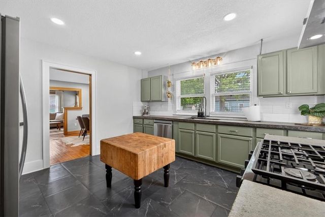 11301 W 59th Terrace, Shawnee, KS 66203