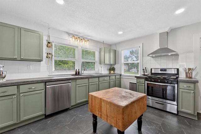 11301 W 59th Terrace, Shawnee, KS 66203