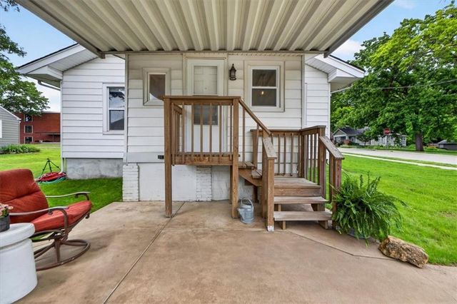 11301 W 59th Terrace, Shawnee, KS 66203