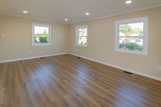 176 Rockland Dr, Willingboro Twp., NJ 08046