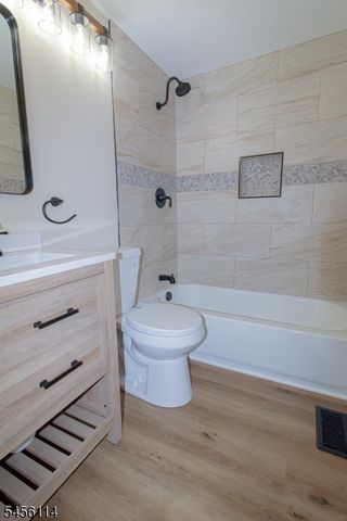 176 Rockland Dr, Willingboro Twp., NJ 08046