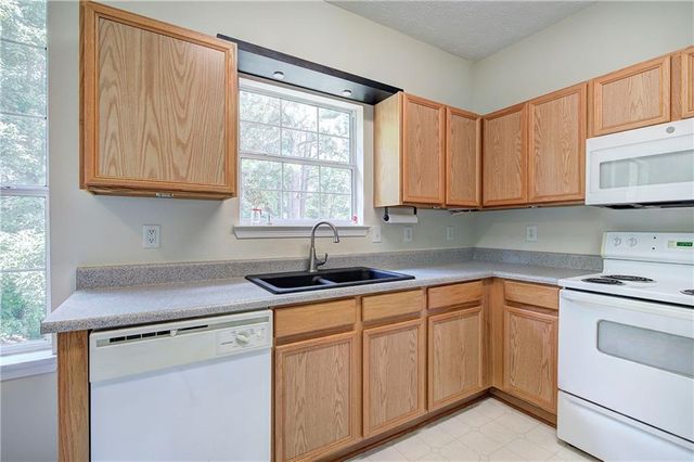 105 Timber Ridge Drive, Cartersville, GA 30121